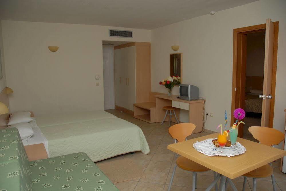 Thinalos Aparthotel アカラヴィ エクステリア 写真